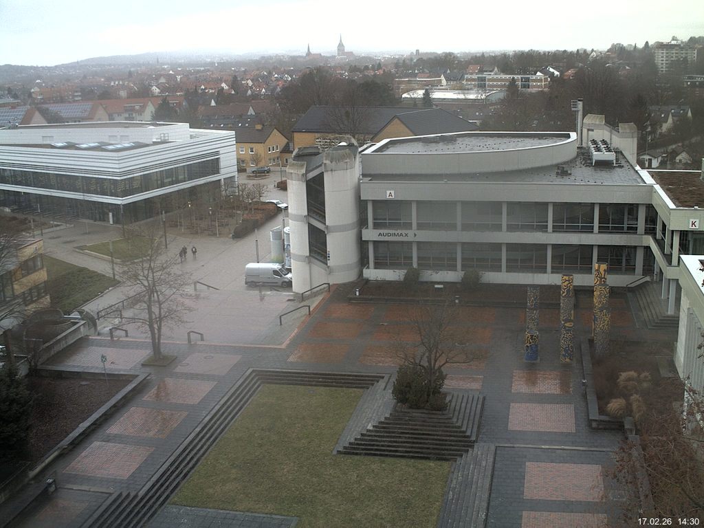 Foto der Webcam: Verwaltungsgeb&auml;ude, Innenhof mit Audimax, H&ouml;rsaal-Geb&auml;ude 1