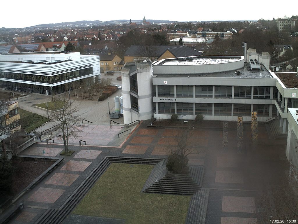 Foto der Webcam: Verwaltungsgeb&auml;ude, Innenhof mit Audimax, H&ouml;rsaal-Geb&auml;ude 1