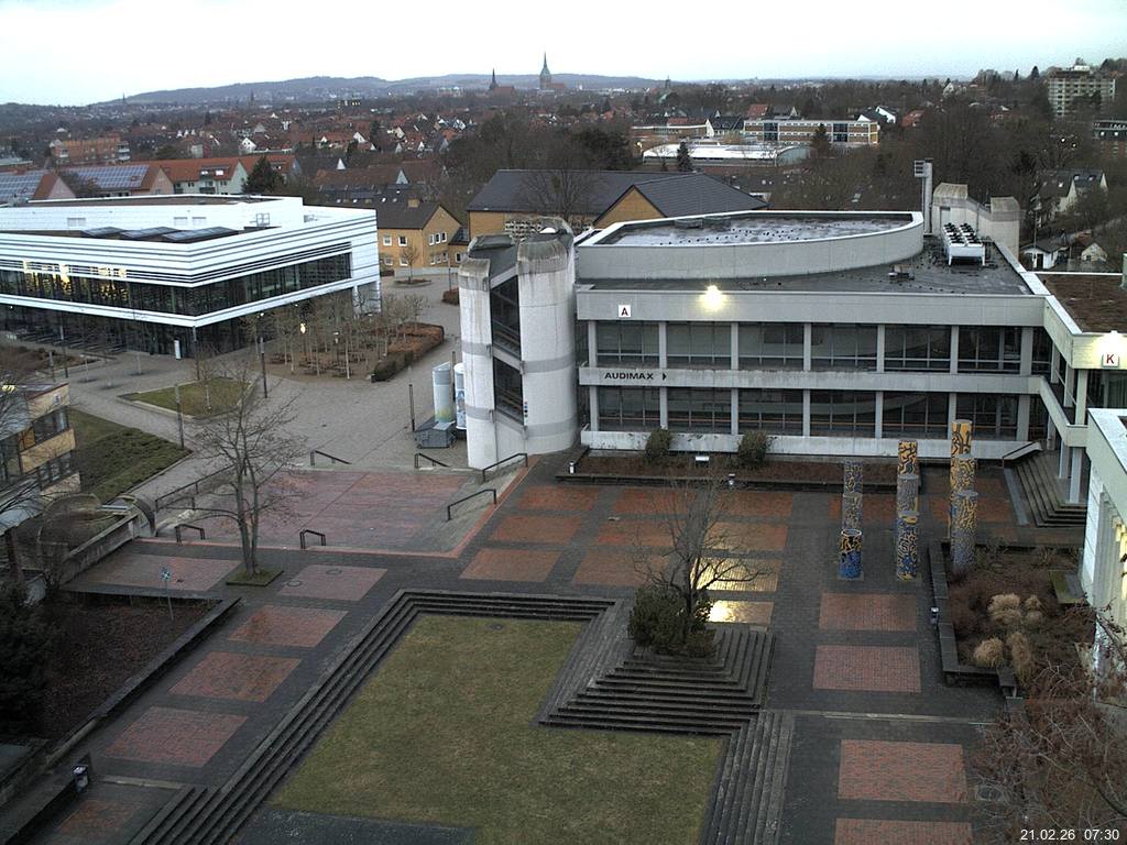 Foto der Webcam: Verwaltungsgeb&auml;ude, Innenhof mit Audimax, H&ouml;rsaal-Geb&auml;ude 1