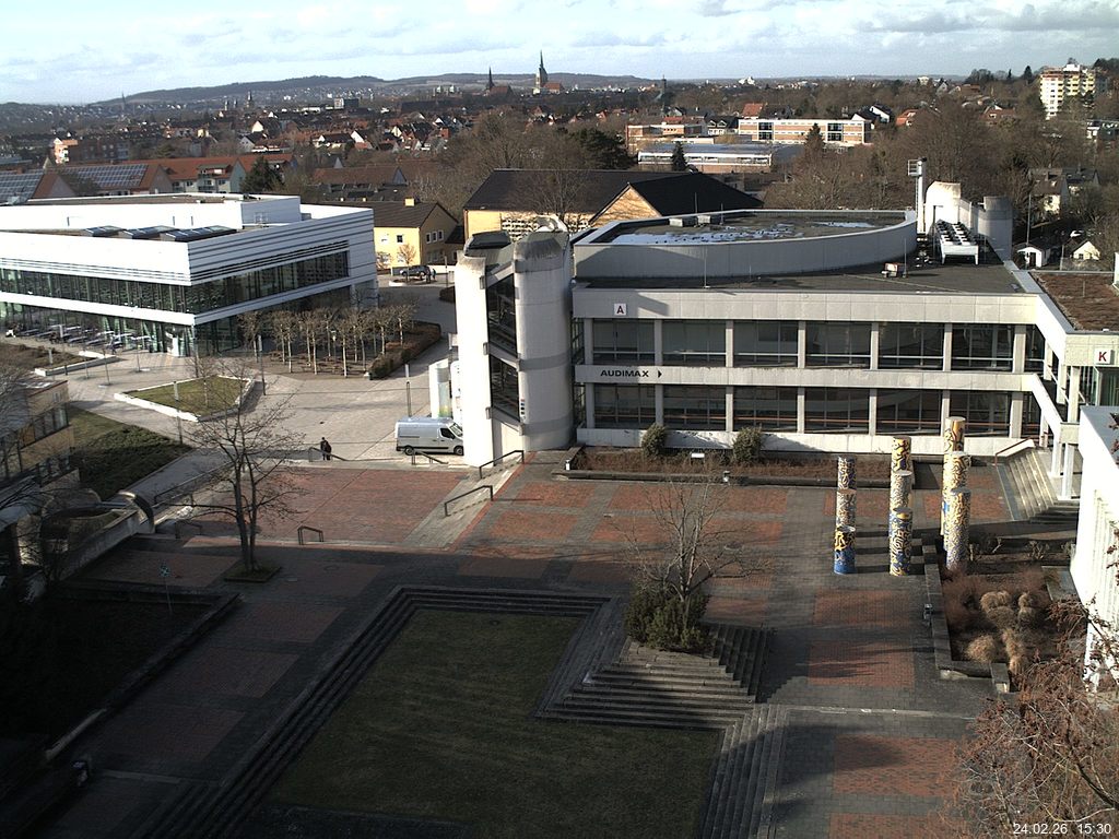 Foto der Webcam: Verwaltungsgeb&auml;ude, Innenhof mit Audimax, H&ouml;rsaal-Geb&auml;ude 1