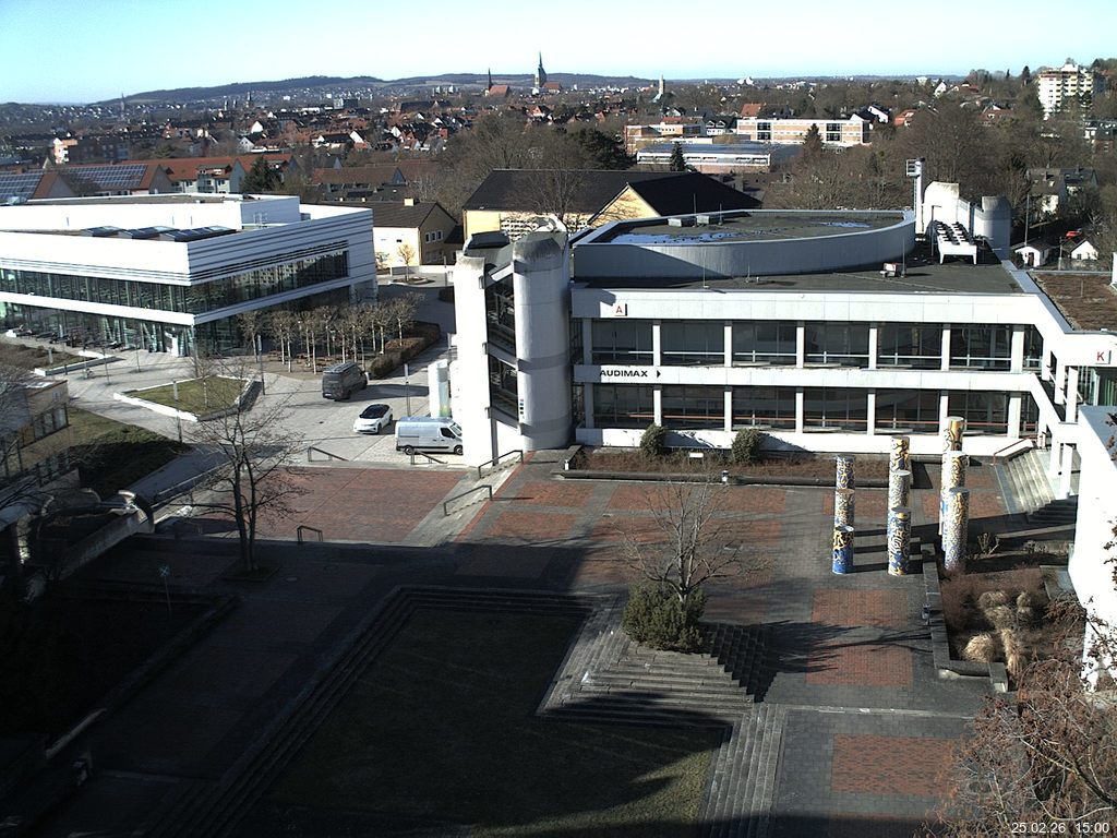 Foto der Webcam: Verwaltungsgeb&auml;ude, Innenhof mit Audimax, H&ouml;rsaal-Geb&auml;ude 1