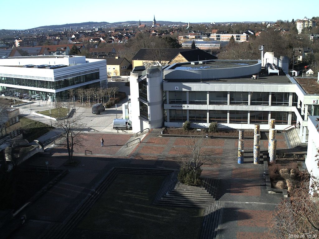 Foto der Webcam: Verwaltungsgeb&auml;ude, Innenhof mit Audimax, H&ouml;rsaal-Geb&auml;ude 1