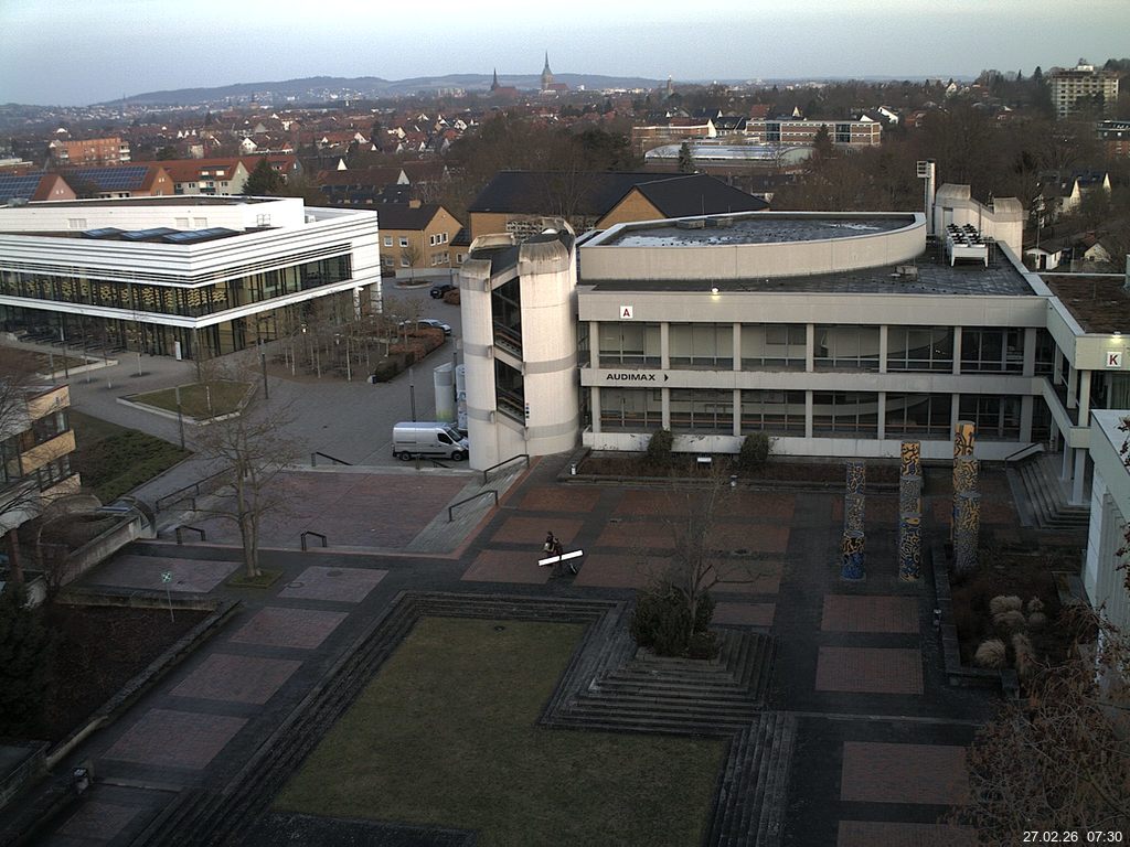 Foto der Webcam: Verwaltungsgeb&auml;ude, Innenhof mit Audimax, H&ouml;rsaal-Geb&auml;ude 1