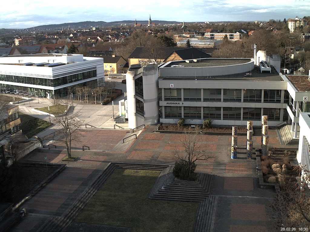 Foto der Webcam: Verwaltungsgeb&auml;ude, Innenhof mit Audimax, H&ouml;rsaal-Geb&auml;ude 1