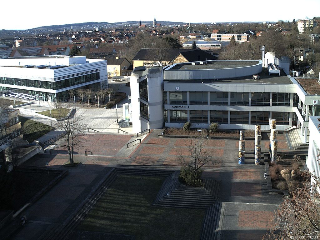 Foto der Webcam: Verwaltungsgeb&auml;ude, Innenhof mit Audimax, H&ouml;rsaal-Geb&auml;ude 1