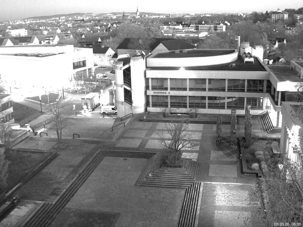 Foto der Webcam: Verwaltungsgeb&auml;ude, Innenhof mit Audimax, H&ouml;rsaal-Geb&auml;ude 1