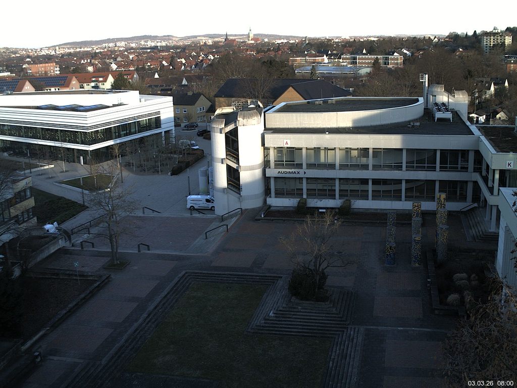 Foto der Webcam: Verwaltungsgeb&auml;ude, Innenhof mit Audimax, H&ouml;rsaal-Geb&auml;ude 1