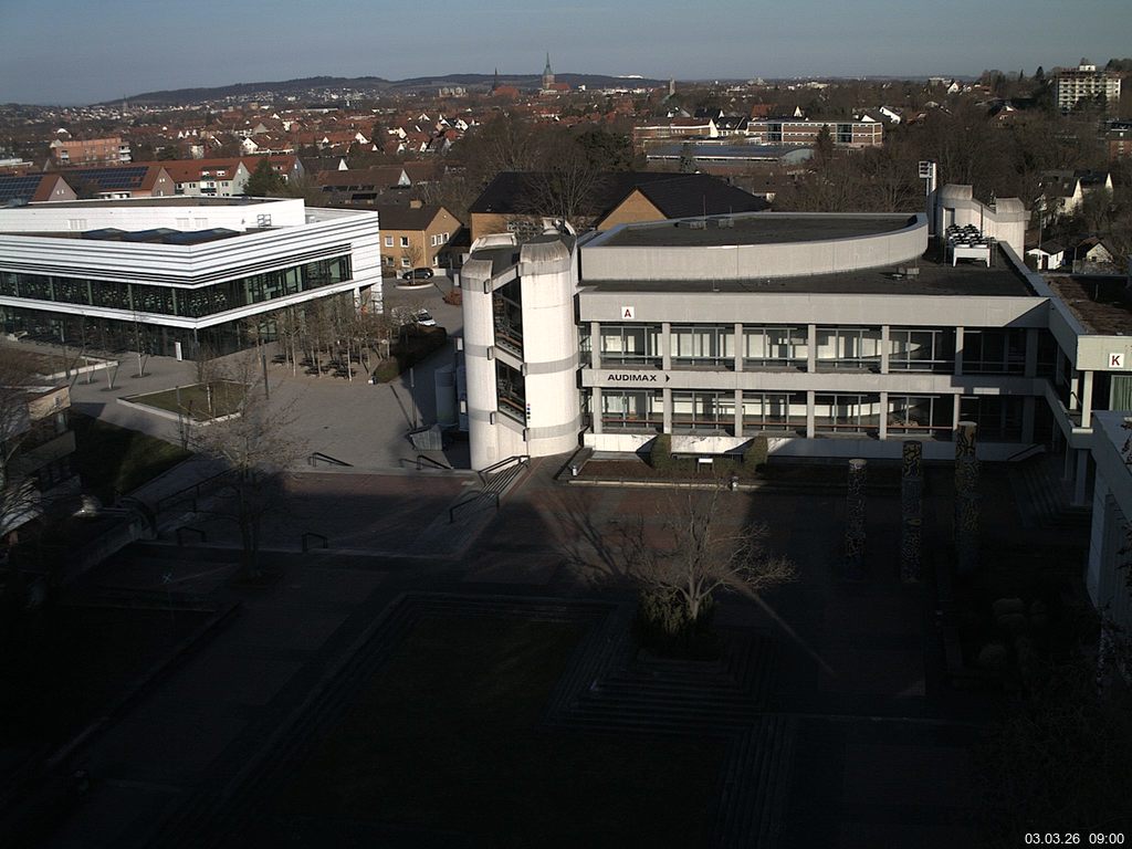 Foto der Webcam: Verwaltungsgeb&auml;ude, Innenhof mit Audimax, H&ouml;rsaal-Geb&auml;ude 1