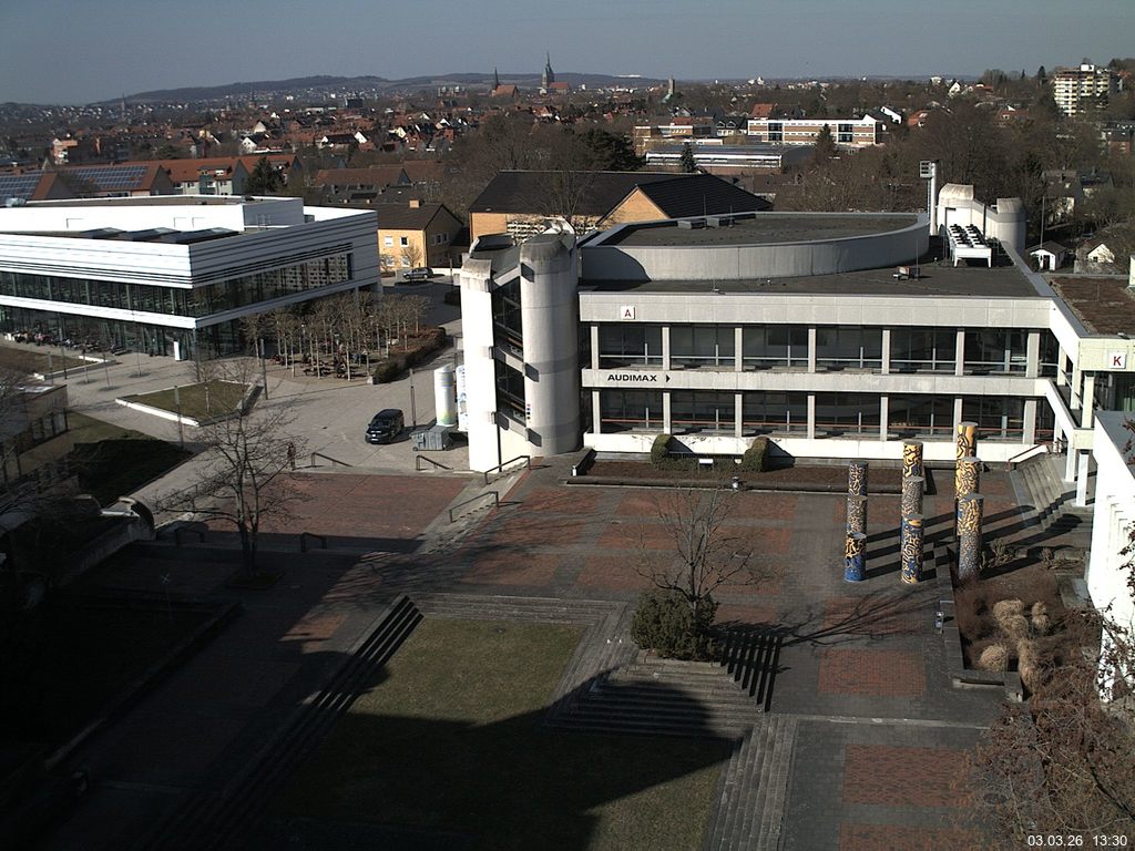 Foto der Webcam: Verwaltungsgeb&auml;ude, Innenhof mit Audimax, H&ouml;rsaal-Geb&auml;ude 1