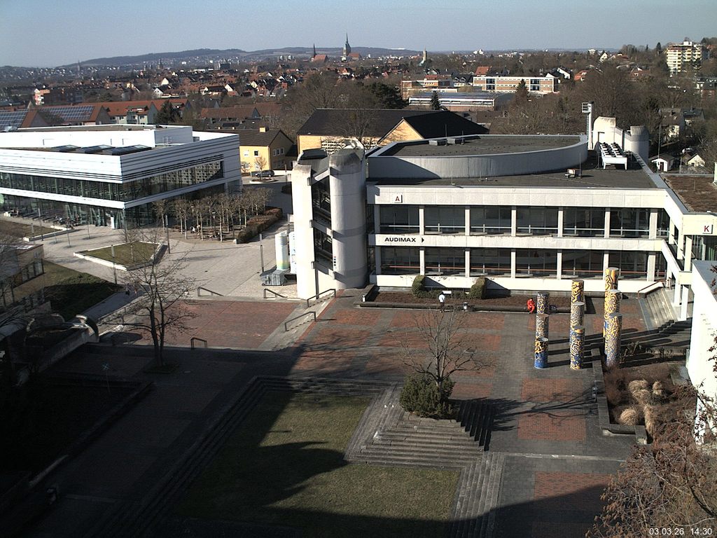 Foto der Webcam: Verwaltungsgeb&auml;ude, Innenhof mit Audimax, H&ouml;rsaal-Geb&auml;ude 1
