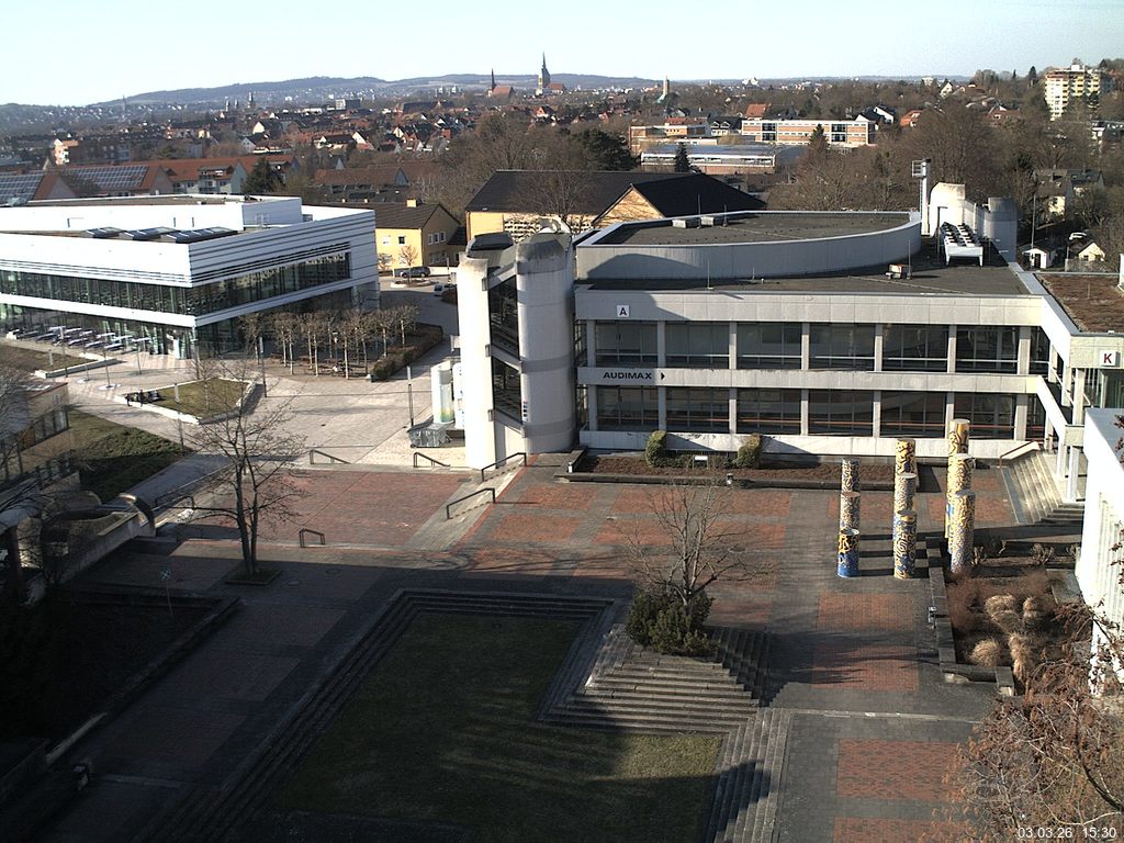 Foto der Webcam: Verwaltungsgeb&auml;ude, Innenhof mit Audimax, H&ouml;rsaal-Geb&auml;ude 1