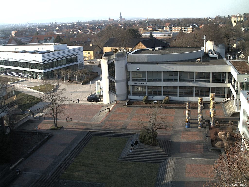 Foto der Webcam: Verwaltungsgeb&auml;ude, Innenhof mit Audimax, H&ouml;rsaal-Geb&auml;ude 1