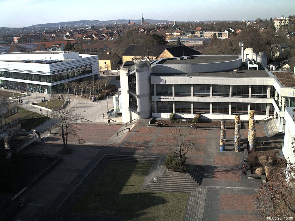 Foto der Webcam: Verwaltungsgeb&auml;ude, Innenhof mit Audimax, H&ouml;rsaal-Geb&auml;ude 1