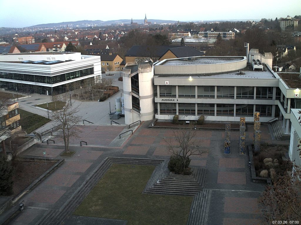 Foto der Webcam: Verwaltungsgeb&auml;ude, Innenhof mit Audimax, H&ouml;rsaal-Geb&auml;ude 1