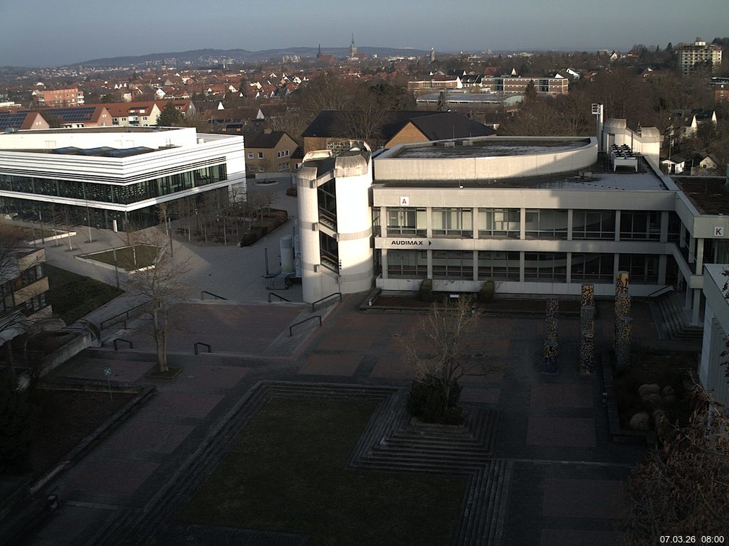 Foto der Webcam: Verwaltungsgeb&auml;ude, Innenhof mit Audimax, H&ouml;rsaal-Geb&auml;ude 1