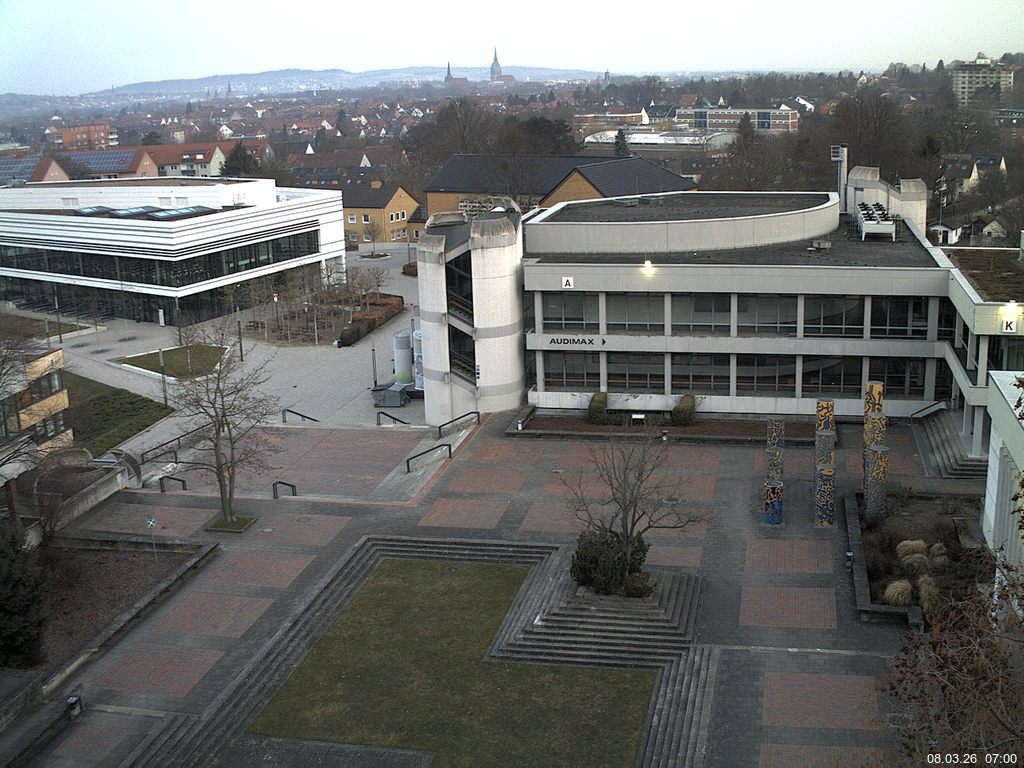 Foto der Webcam: Verwaltungsgeb&auml;ude, Innenhof mit Audimax, H&ouml;rsaal-Geb&auml;ude 1