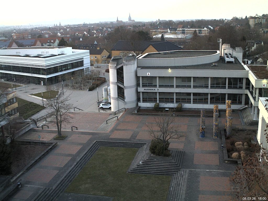 Foto der Webcam: Verwaltungsgeb&auml;ude, Innenhof mit Audimax, H&ouml;rsaal-Geb&auml;ude 1