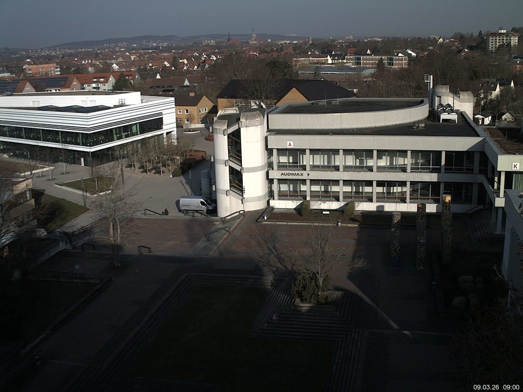 Foto der Webcam: Verwaltungsgeb&auml;ude, Innenhof mit Audimax, H&ouml;rsaal-Geb&auml;ude 1
