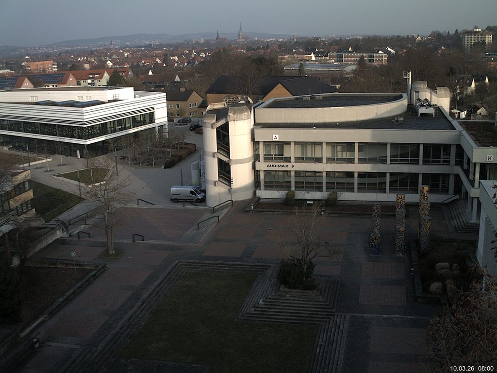 Foto der Webcam: Verwaltungsgeb&auml;ude, Innenhof mit Audimax, H&ouml;rsaal-Geb&auml;ude 1
