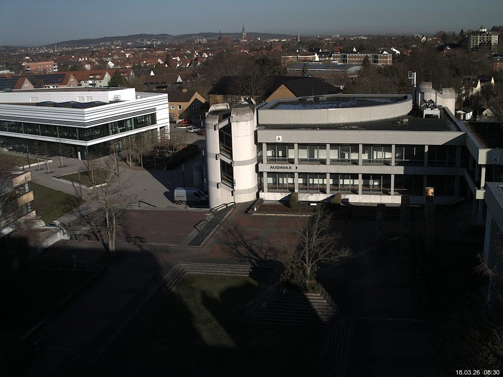 Foto der Webcam: Verwaltungsgeb&auml;ude, Innenhof mit Audimax, H&ouml;rsaal-Geb&auml;ude 1