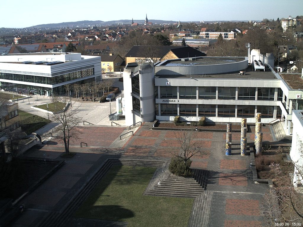 Foto der Webcam: Verwaltungsgeb&auml;ude, Innenhof mit Audimax, H&ouml;rsaal-Geb&auml;ude 1