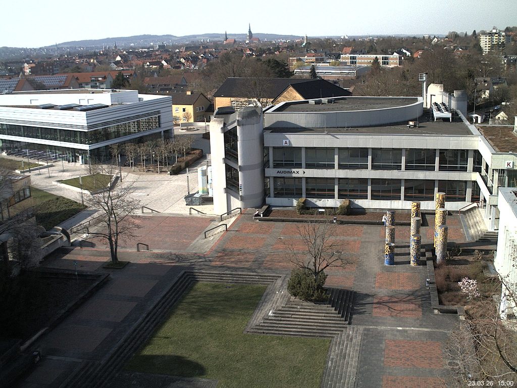 Foto der Webcam: Verwaltungsgeb&auml;ude, Innenhof mit Audimax, H&ouml;rsaal-Geb&auml;ude 1