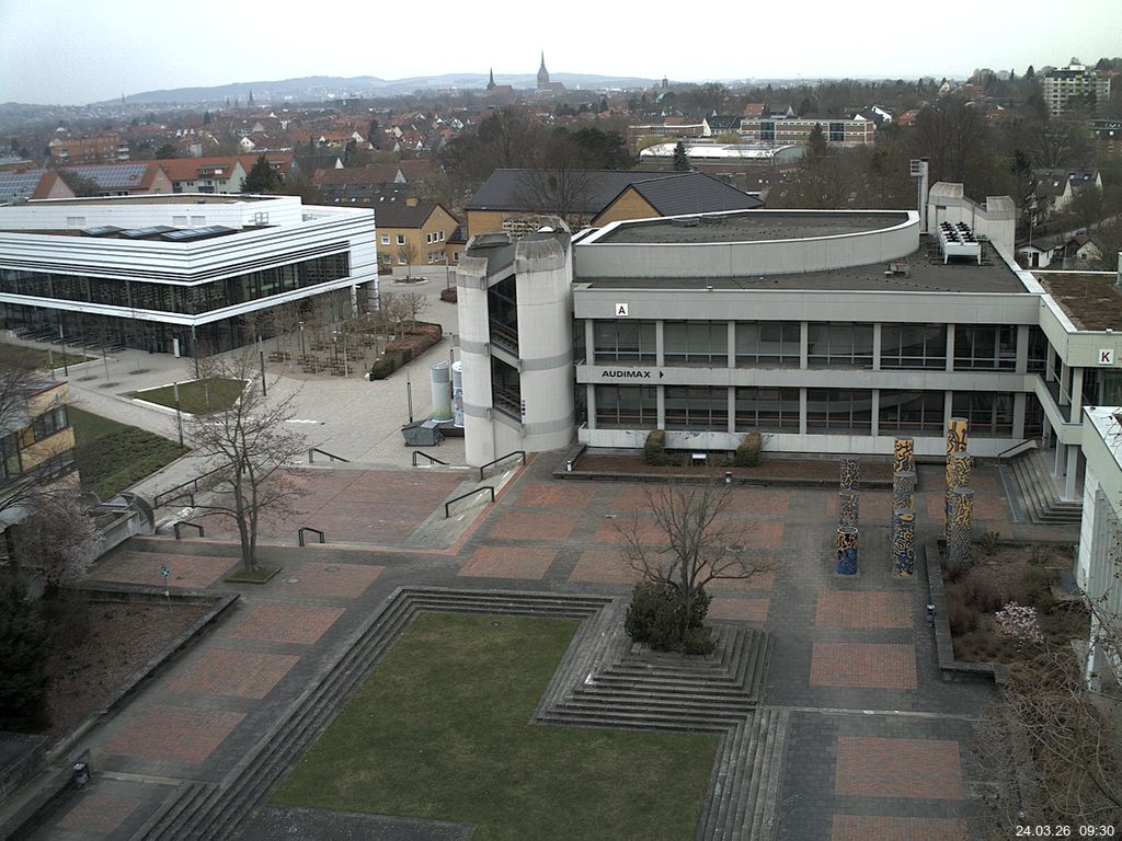 Foto der Webcam: Verwaltungsgeb&auml;ude, Innenhof mit Audimax, H&ouml;rsaal-Geb&auml;ude 1