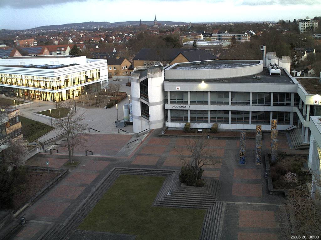Foto der Webcam: Verwaltungsgeb&auml;ude, Innenhof mit Audimax, H&ouml;rsaal-Geb&auml;ude 1