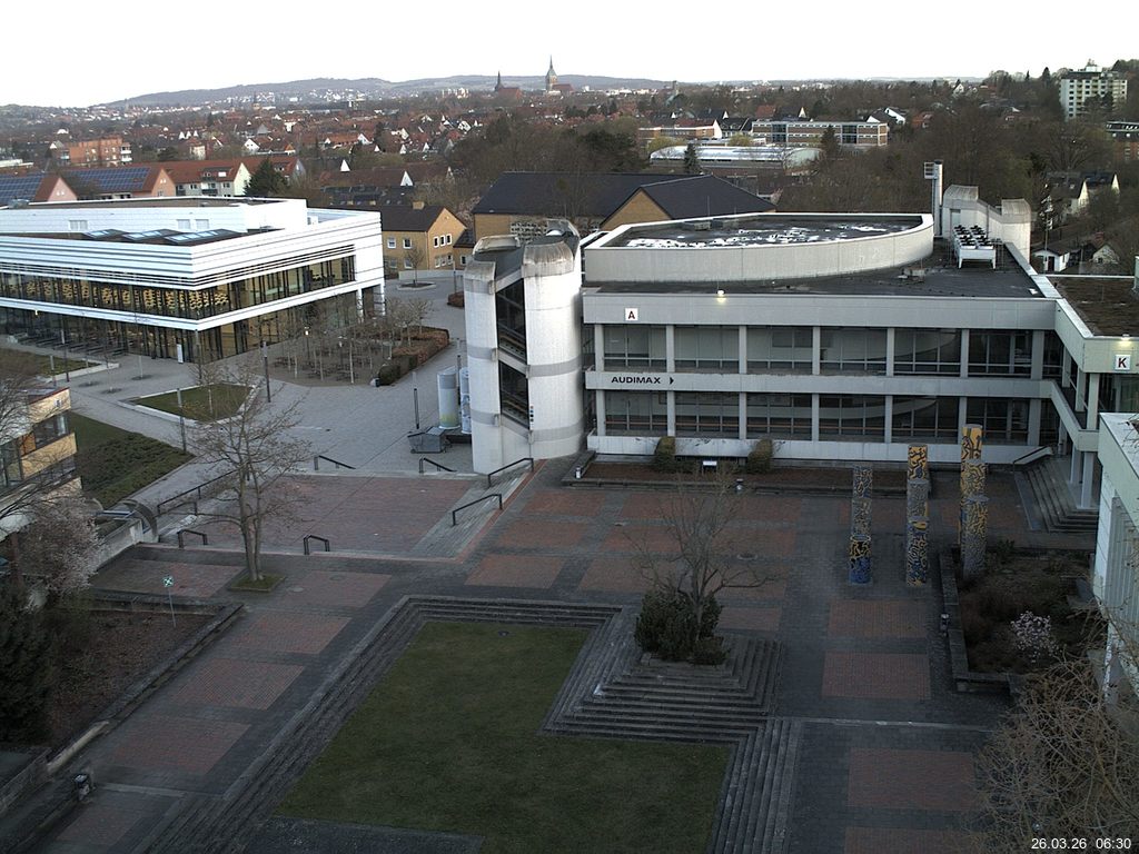 Foto der Webcam: Verwaltungsgeb&auml;ude, Innenhof mit Audimax, H&ouml;rsaal-Geb&auml;ude 1