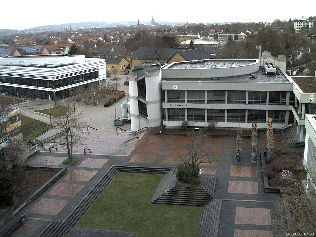 Foto der Webcam: Verwaltungsgeb&auml;ude, Innenhof mit Audimax, H&ouml;rsaal-Geb&auml;ude 1