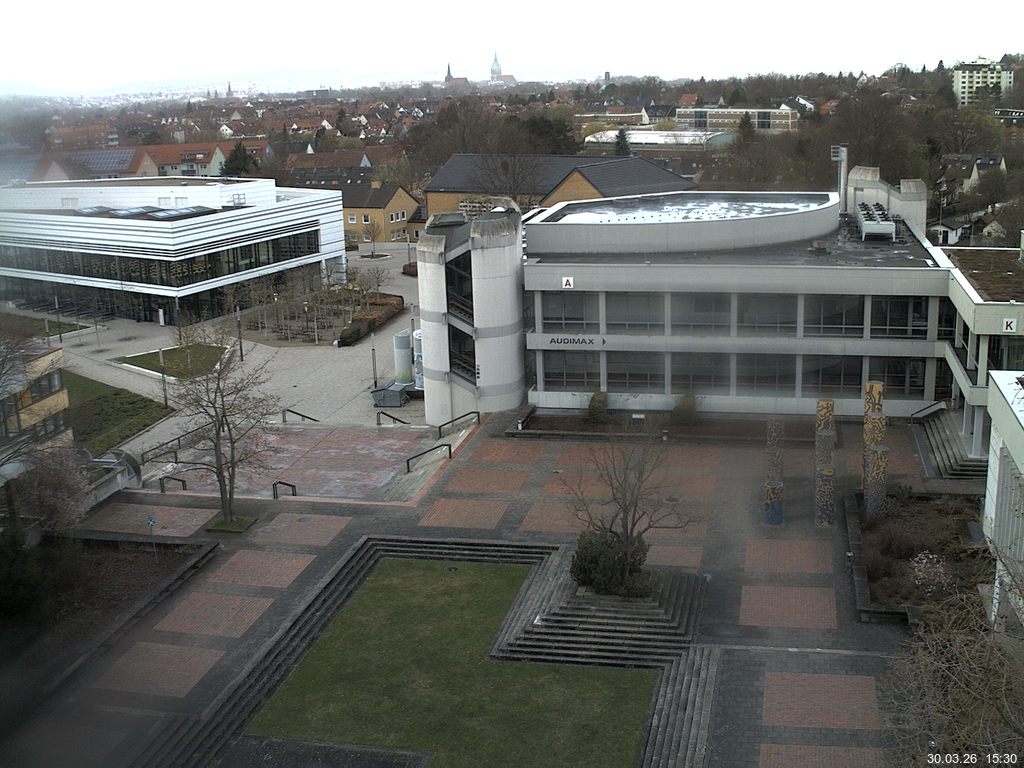 Foto der Webcam: Verwaltungsgeb&auml;ude, Innenhof mit Audimax, H&ouml;rsaal-Geb&auml;ude 1