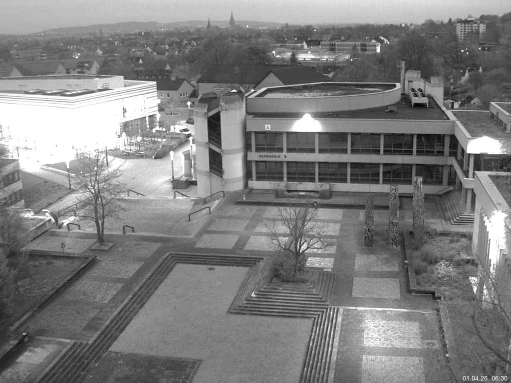 Foto der Webcam: Verwaltungsgeb&auml;ude, Innenhof mit Audimax, H&ouml;rsaal-Geb&auml;ude 1