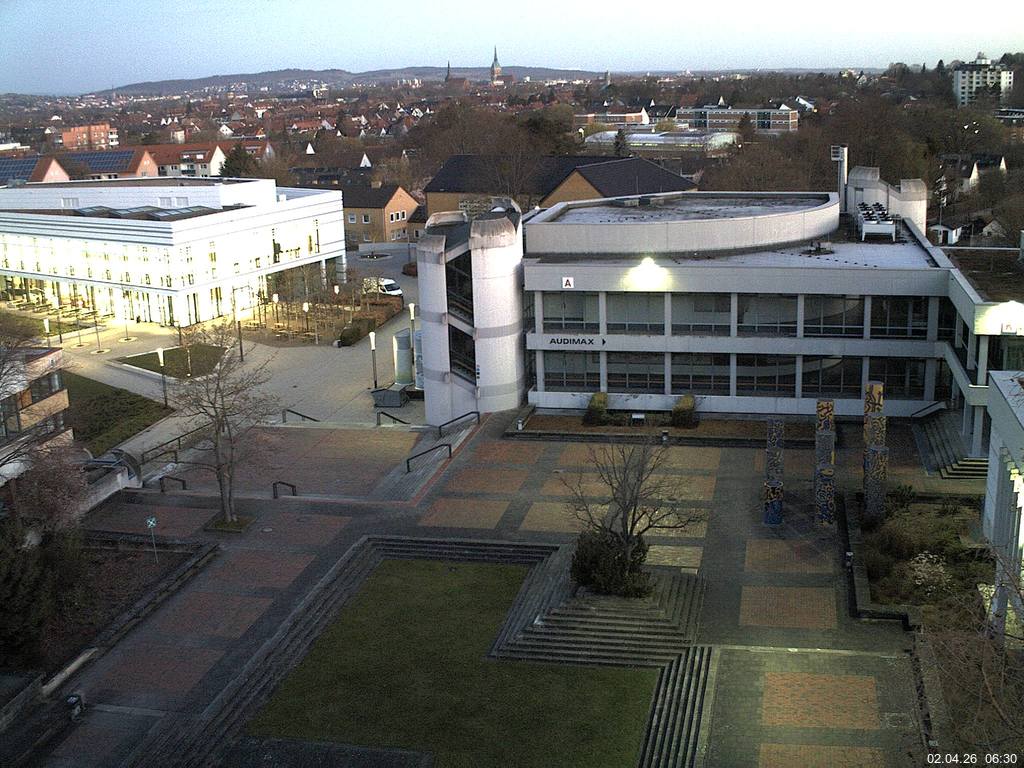Foto der Webcam: Verwaltungsgeb&auml;ude, Innenhof mit Audimax, H&ouml;rsaal-Geb&auml;ude 1