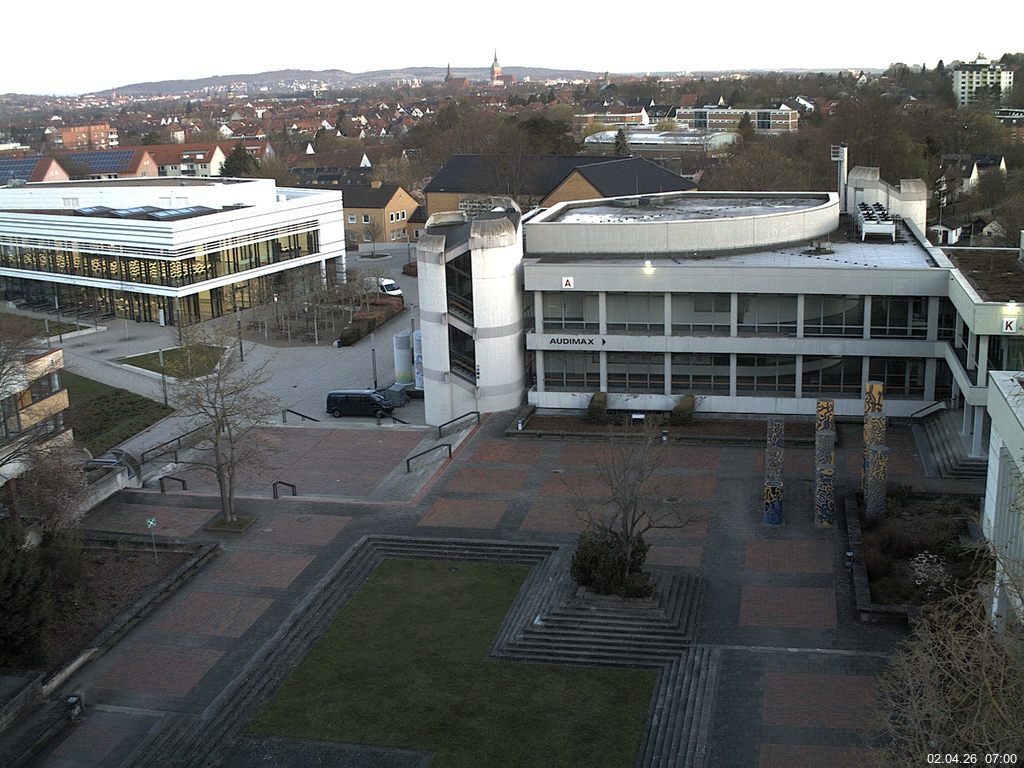 Foto der Webcam: Verwaltungsgeb&auml;ude, Innenhof mit Audimax, H&ouml;rsaal-Geb&auml;ude 1