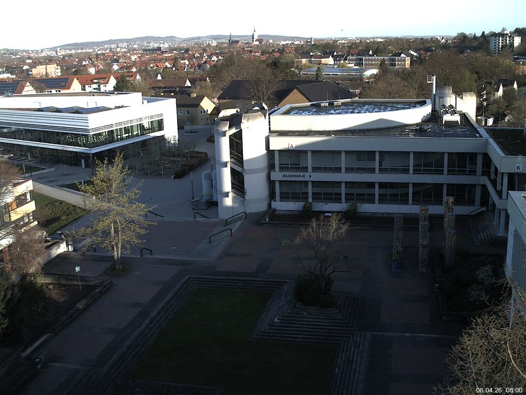 Foto der Webcam: Verwaltungsgeb&auml;ude, Innenhof mit Audimax, H&ouml;rsaal-Geb&auml;ude 1