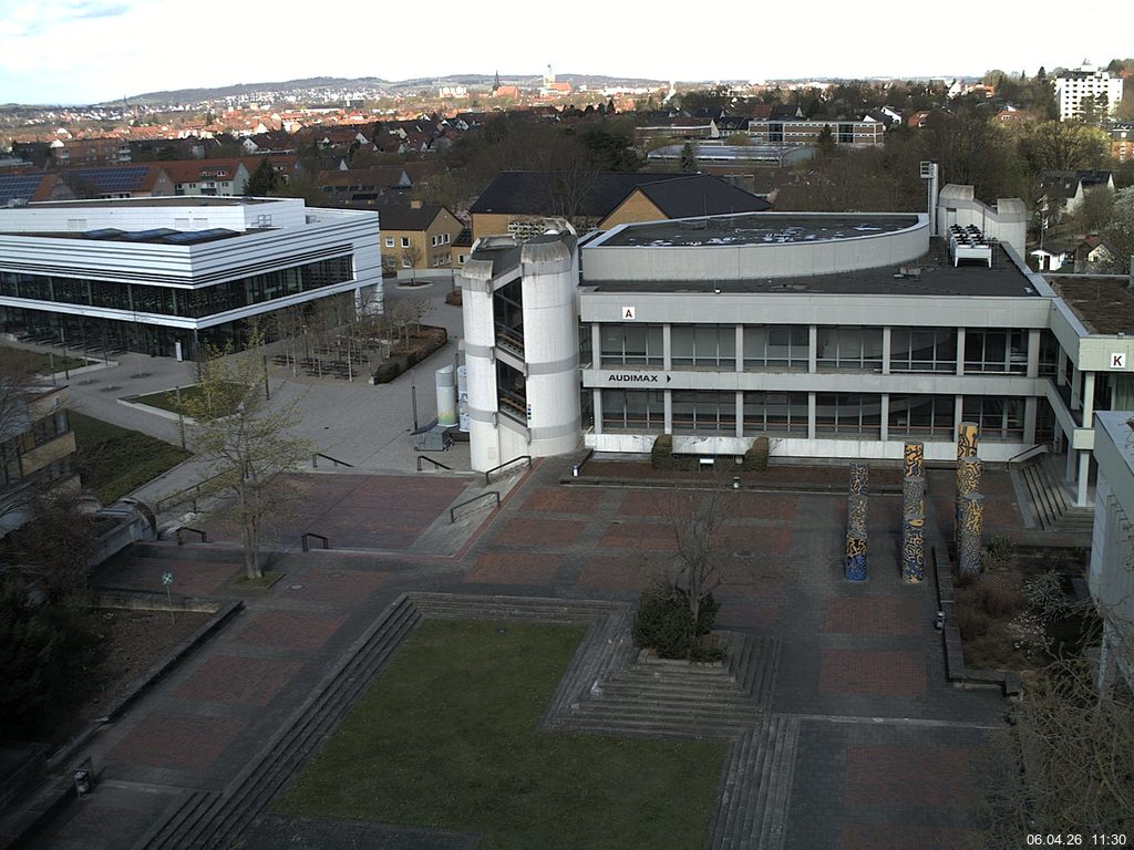 Foto der Webcam: Verwaltungsgeb&auml;ude, Innenhof mit Audimax, H&ouml;rsaal-Geb&auml;ude 1