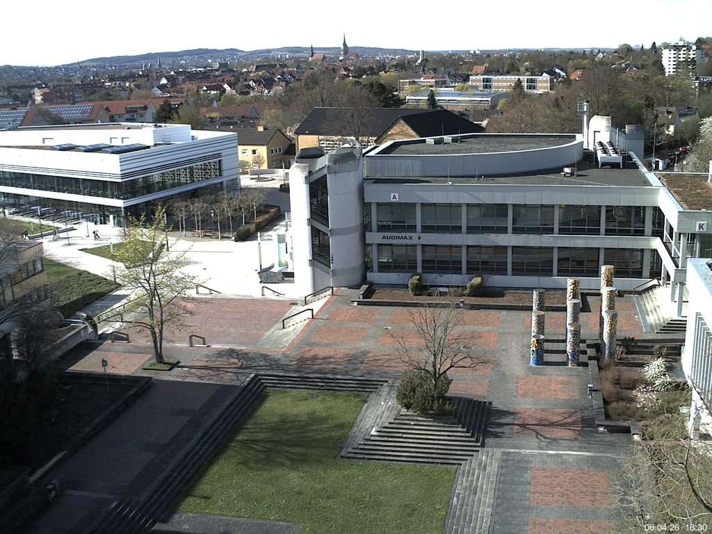 Foto der Webcam: Verwaltungsgeb&auml;ude, Innenhof mit Audimax, H&ouml;rsaal-Geb&auml;ude 1