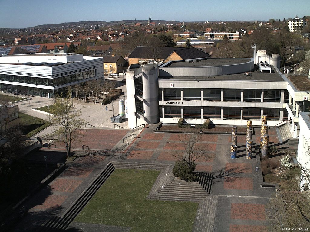 Foto der Webcam: Verwaltungsgeb&auml;ude, Innenhof mit Audimax, H&ouml;rsaal-Geb&auml;ude 1