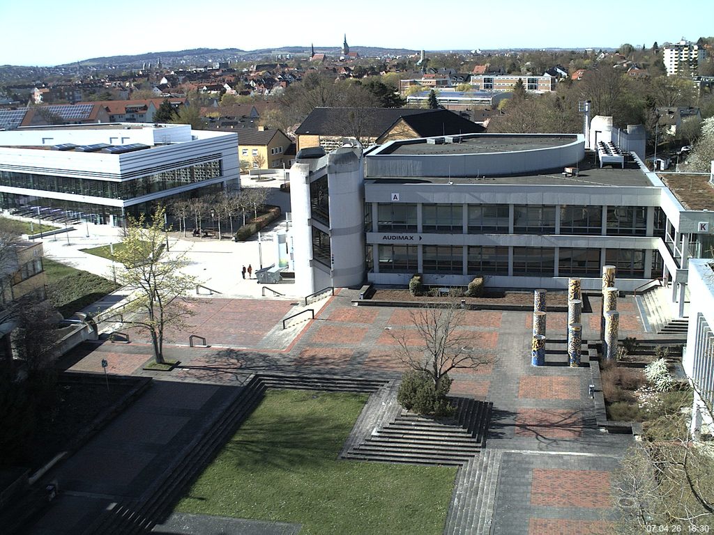 Foto der Webcam: Verwaltungsgeb&auml;ude, Innenhof mit Audimax, H&ouml;rsaal-Geb&auml;ude 1
