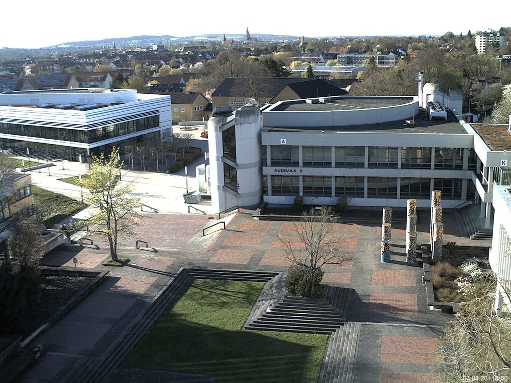 Foto der Webcam: Verwaltungsgeb&auml;ude, Innenhof mit Audimax, H&ouml;rsaal-Geb&auml;ude 1