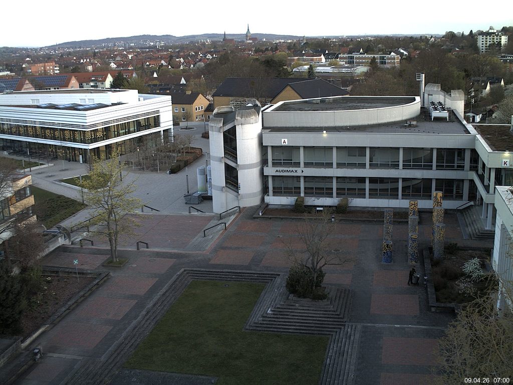 Foto der Webcam: Verwaltungsgeb&auml;ude, Innenhof mit Audimax, H&ouml;rsaal-Geb&auml;ude 1