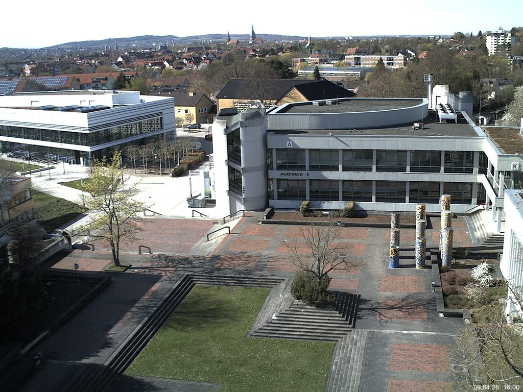 Foto der Webcam: Verwaltungsgeb&auml;ude, Innenhof mit Audimax, H&ouml;rsaal-Geb&auml;ude 1