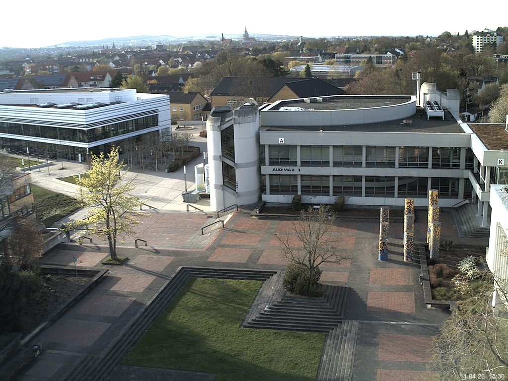 Foto der Webcam: Verwaltungsgeb&auml;ude, Innenhof mit Audimax, H&ouml;rsaal-Geb&auml;ude 1