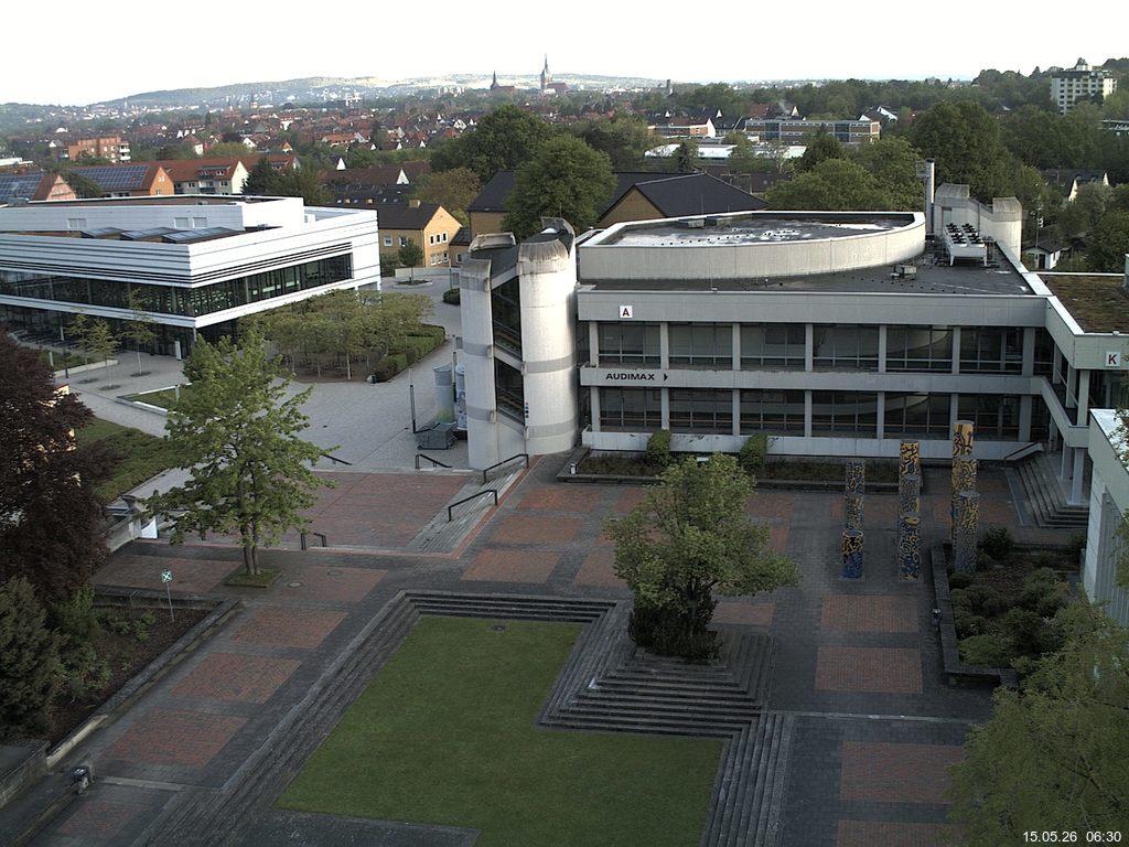 Foto der Webcam: Verwaltungsgeb&auml;ude, Innenhof mit Audimax, H&ouml;rsaal-Geb&auml;ude 1