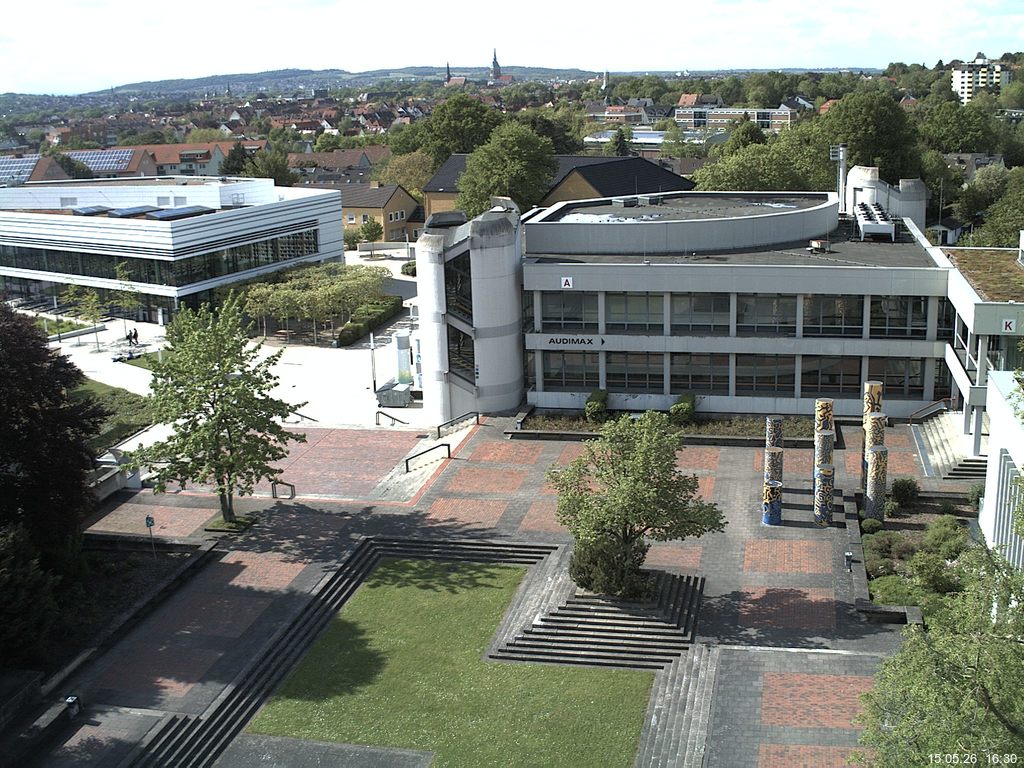 Foto der Webcam: Verwaltungsgeb&auml;ude, Innenhof mit Audimax, H&ouml;rsaal-Geb&auml;ude 1