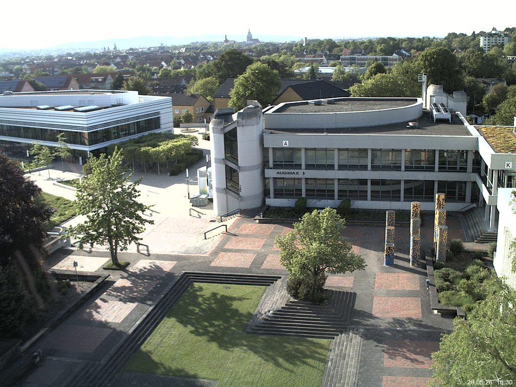 Foto der Webcam: Verwaltungsgeb&auml;ude, Innenhof mit Audimax, H&ouml;rsaal-Geb&auml;ude 1