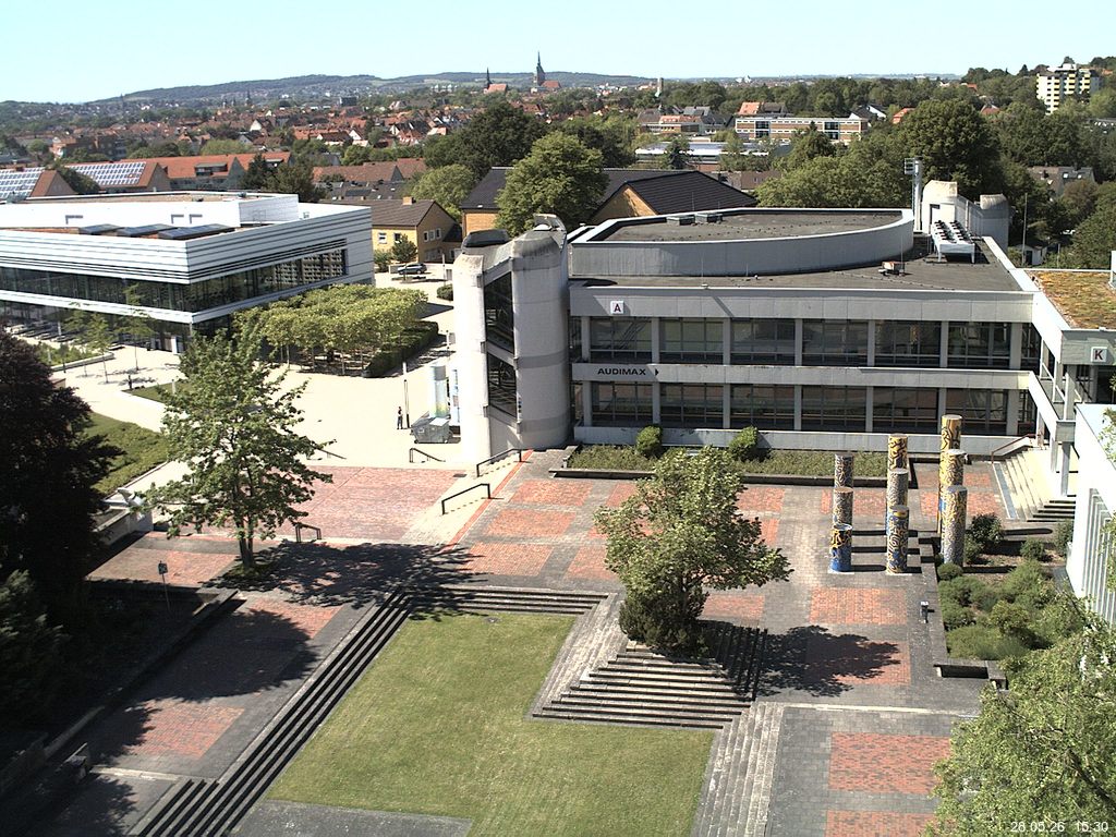 Foto der Webcam: Verwaltungsgeb&auml;ude, Innenhof mit Audimax, H&ouml;rsaal-Geb&auml;ude 1