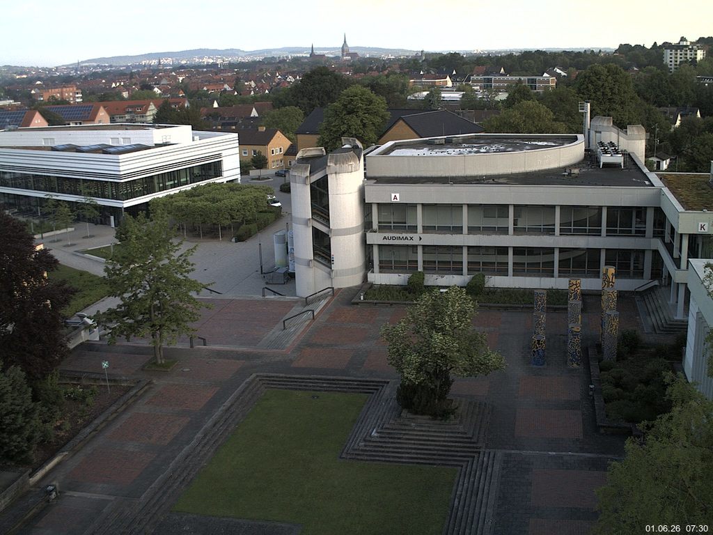 Foto der Webcam: Verwaltungsgeb&auml;ude, Innenhof mit Audimax, H&ouml;rsaal-Geb&auml;ude 1