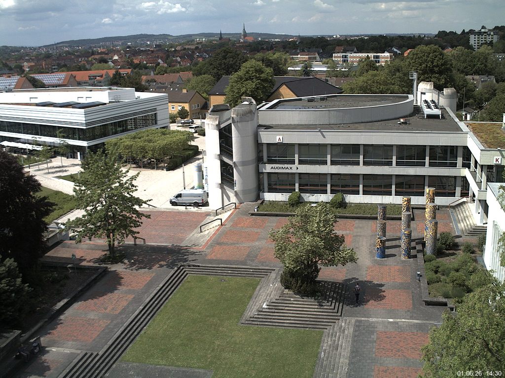 Foto der Webcam: Verwaltungsgeb&auml;ude, Innenhof mit Audimax, H&ouml;rsaal-Geb&auml;ude 1
