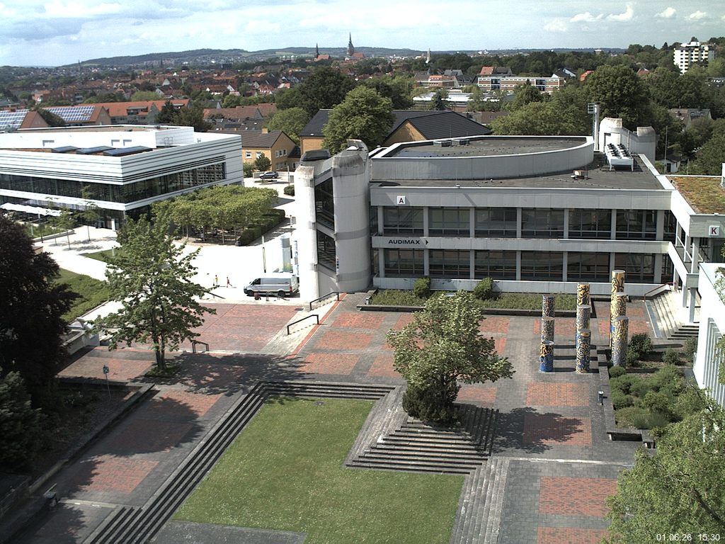 Foto der Webcam: Verwaltungsgeb&auml;ude, Innenhof mit Audimax, H&ouml;rsaal-Geb&auml;ude 1
